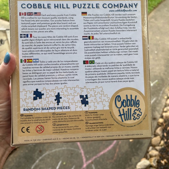 New in Box 1000 Piece “Nobody Here But Us Chickens” Puzzle by Cobble Hill ❤️🐓 - Picture 3 of 3